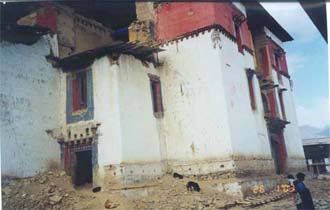gal/Le_Monastere _Gangtey_Gompa/en_travaux/Travaux 2003/GG7.jpg